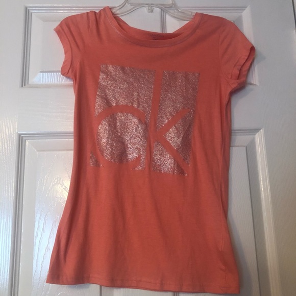 Calvin Klein Tops - Calvin Klein Tee